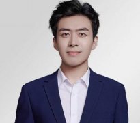 董先生微整了吗？本身董先生就有着很高的颜值