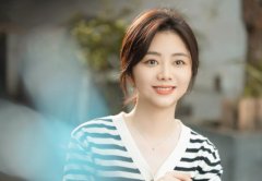 谭松韵的鼻子微整了吗图片？坚持自己原生态脸